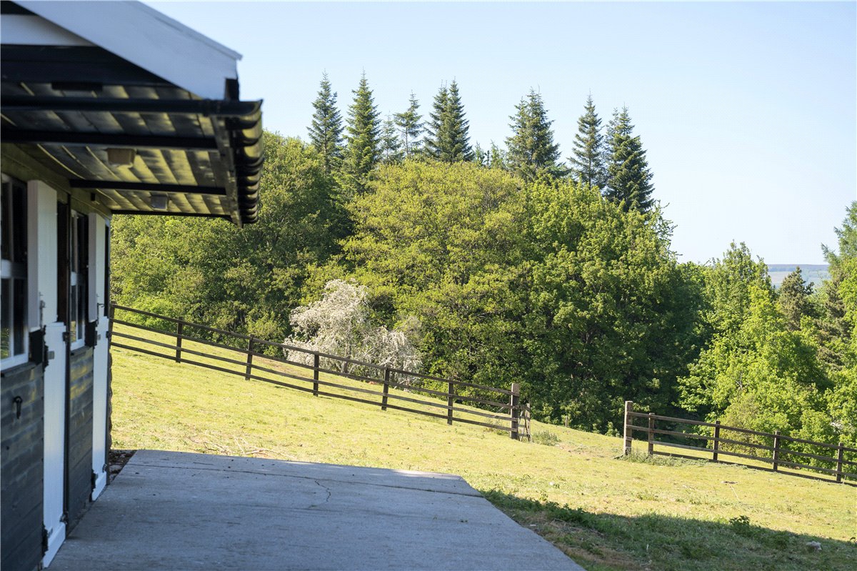 6 bedroom house, Burley Woodhead, Near Ilkley LS29 - Available