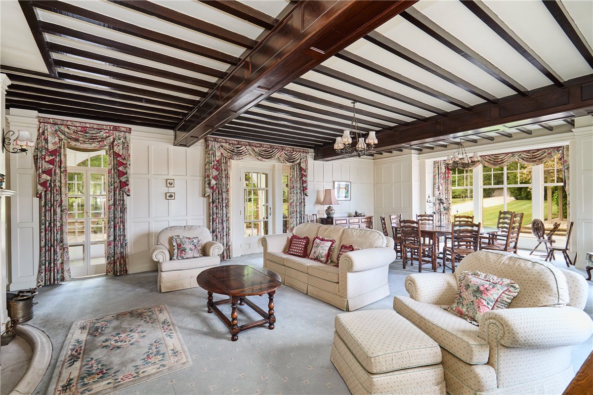 6 bedroom house, Burley Woodhead, Near Ilkley LS29 - Available