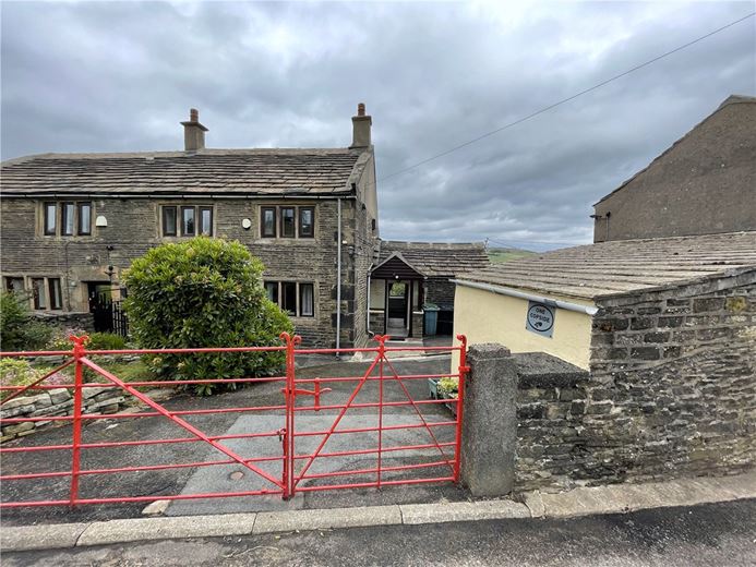  Farm, Slaithwaite, Huddersfield HD7 - Available