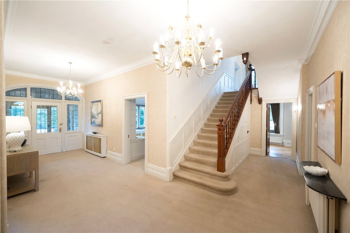 6 bedroom house, Moor Lane, Burley in Wharfedale LS29 - Sold STC