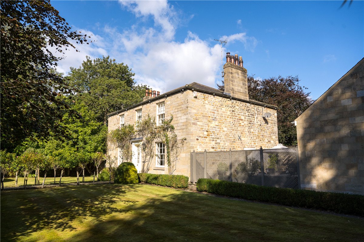 4 bedroom house, Mire Syke Lane, Scotton HG5 - Available