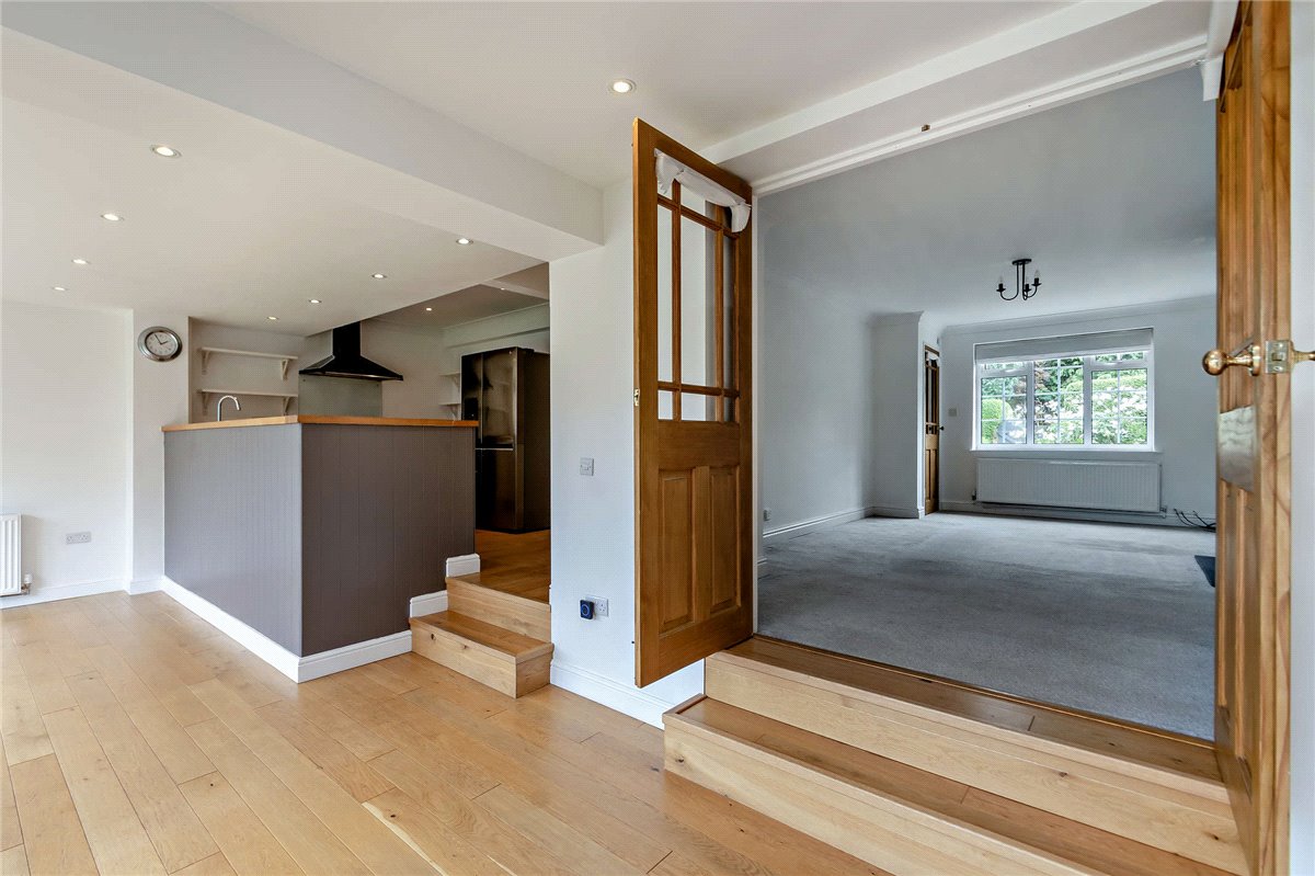 4 bedroom house, Hillside, Follifoot HG3 - Available