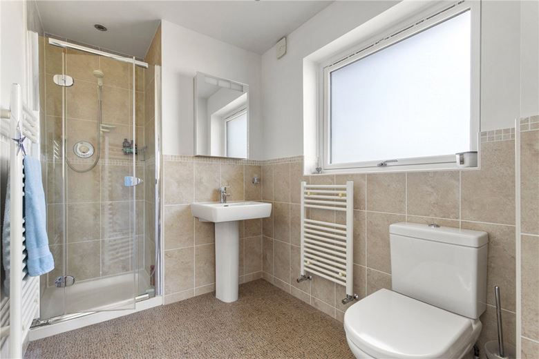 5 bedroom house, Oaklands, Westwood Drive LS29 - Available