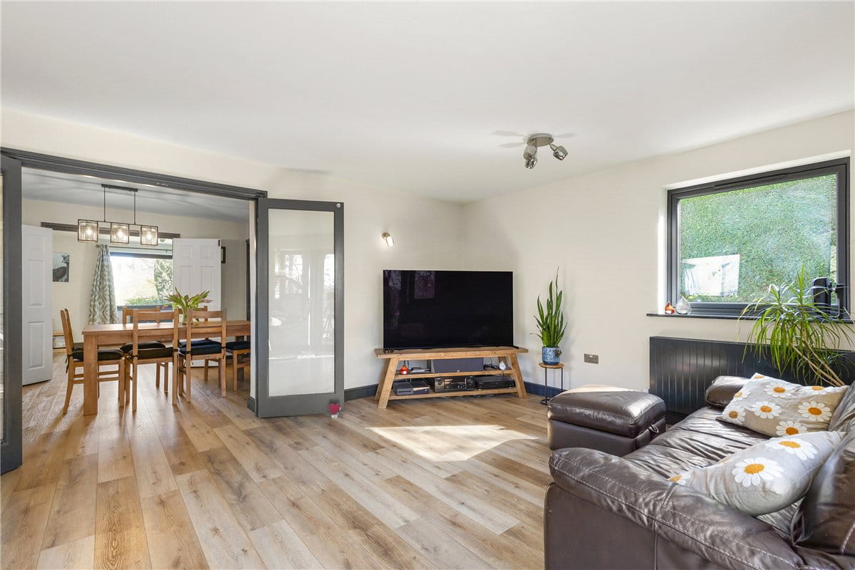 5 bedroom house, Oaklands, Westwood Drive LS29 - Available