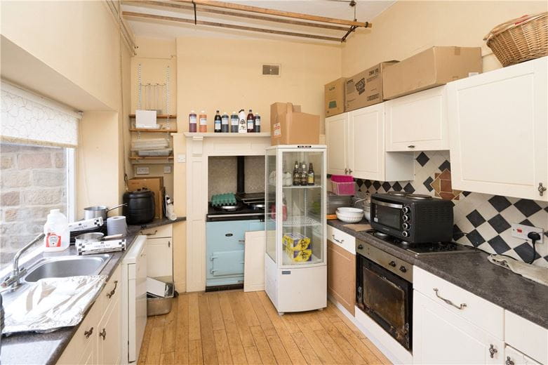 8 bedroom house, Main Street, Ripley HG3 - Available