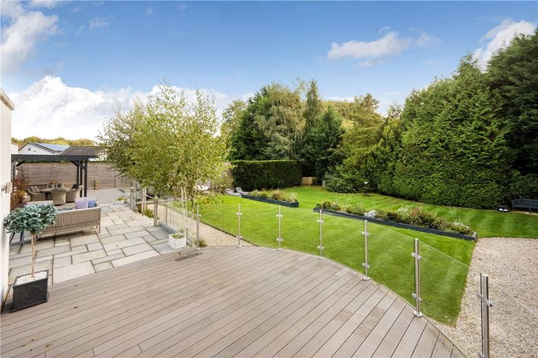 6 bedroom house, 8 Foxhill Avenue, Weetwood LS16 - Available