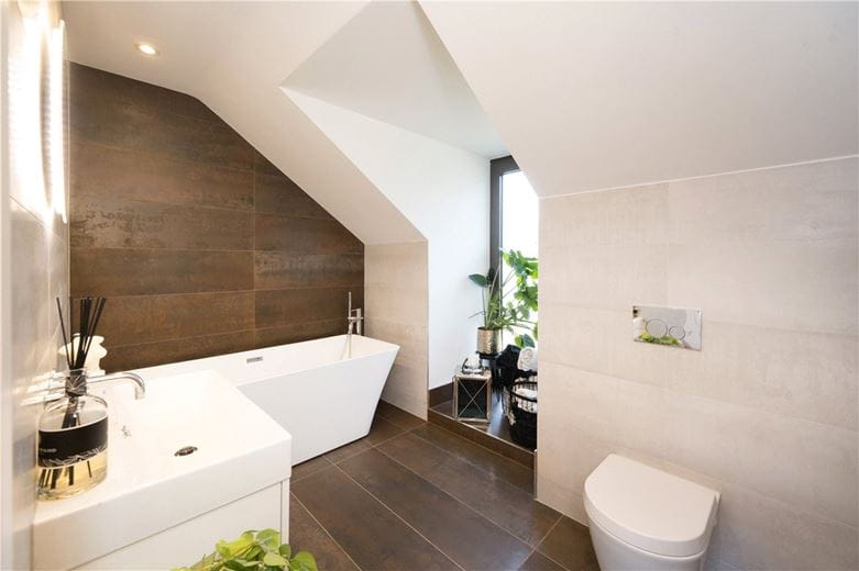 4 bedroom house, Rossett Green Lane, Harrogate HG2 - Available