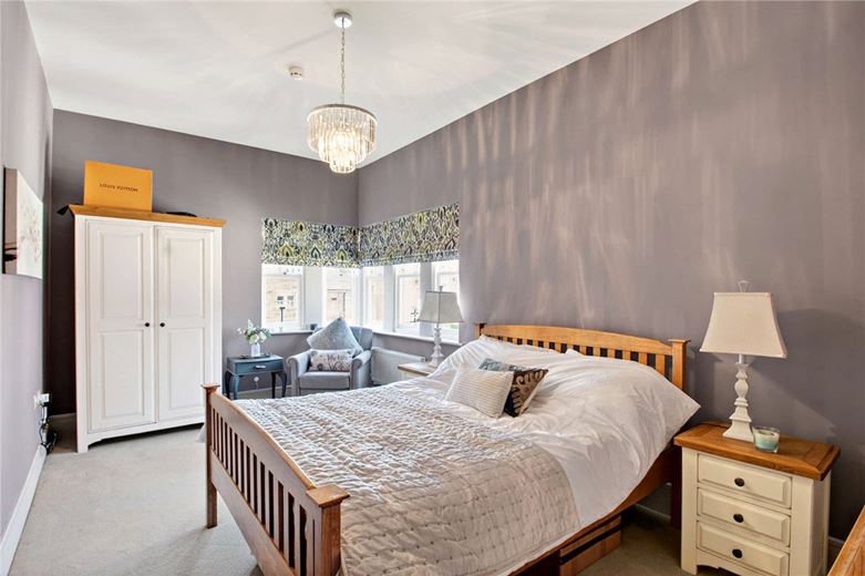 5 bedroom house, Sussex Avenue, Harrogate HG1 - Available