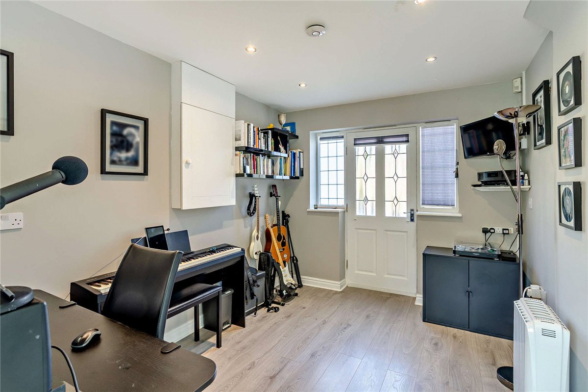 4 bedroom house, Sedgegarth, Thorner LS14 - Sold STC