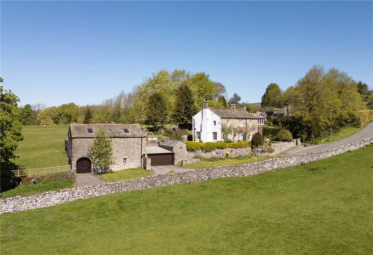 3 bedroom house, Calton, Near Skipton BD23 - Available
