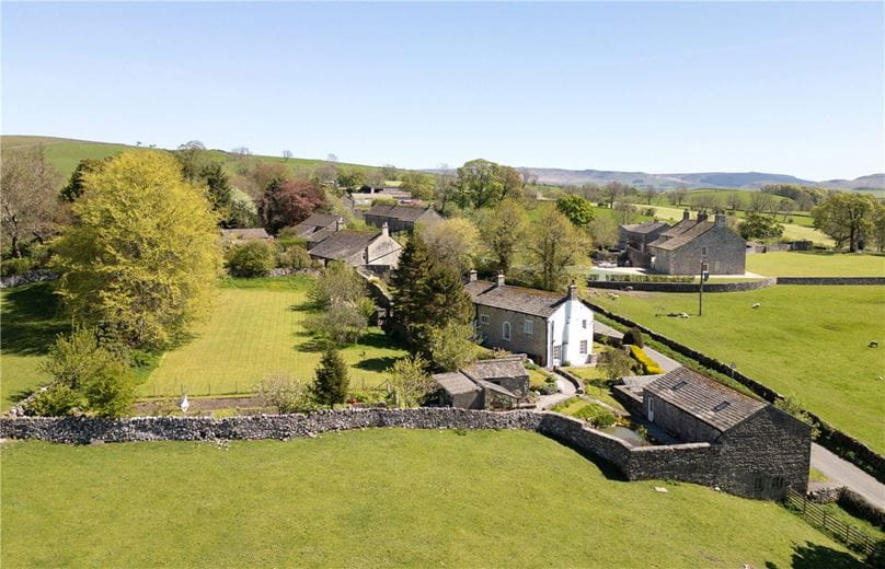 3 bedroom house, Calton, Near Skipton BD23 - Available