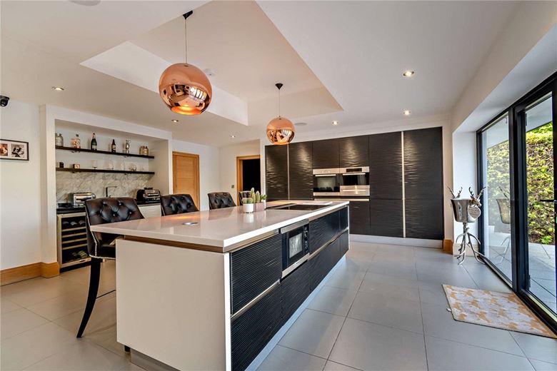 5 bedroom house, Trip Garth, Linton LS22 - Available