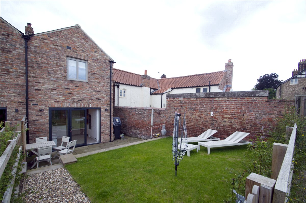 2 bedroom house, The Cottages, Kirk Hammerton YO26