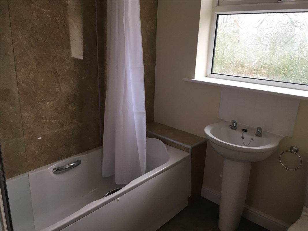 5 bedroom house, Filey Avenue, Ripon HG4 - Available