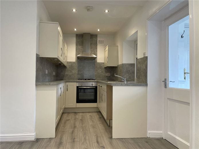 2 bedroom house, Church Street, Emley HD8