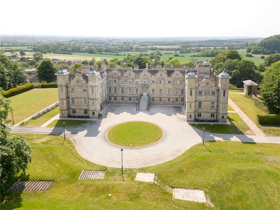 4 bedroom house, De Lacy, Ledston Hall, Back Newton Lane WF10