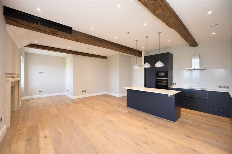 2 bedroom flat, Shrewsbury, Ledston Hall, Back Newton Lane WF10