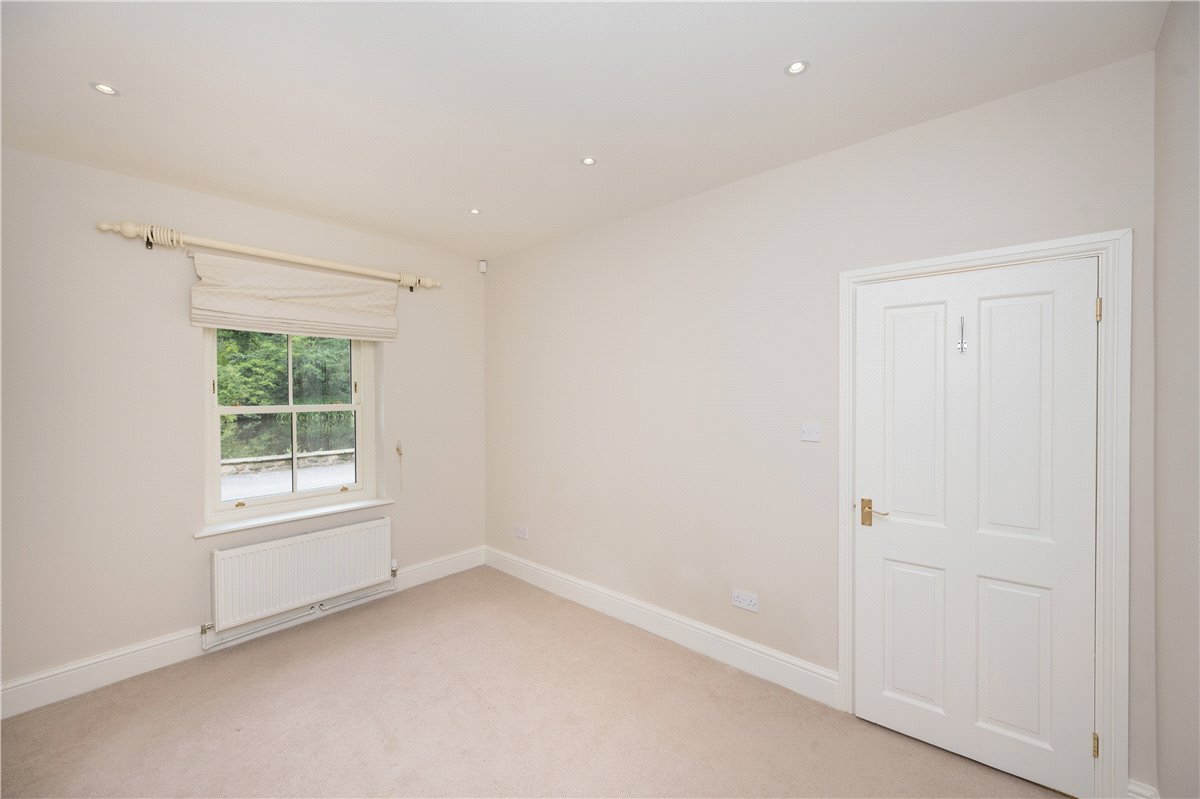 2 bedroom cottage, The Lodge, Hollyhill Road DL8