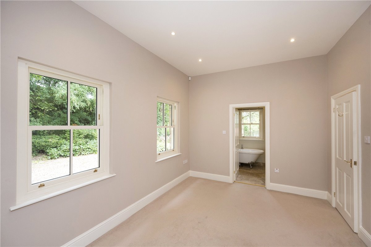 2 bedroom cottage, The Lodge, Hollyhill Road DL8