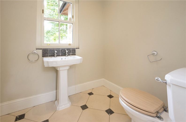 2 bedroom cottage, The Lodge, Hollyhill Road DL8