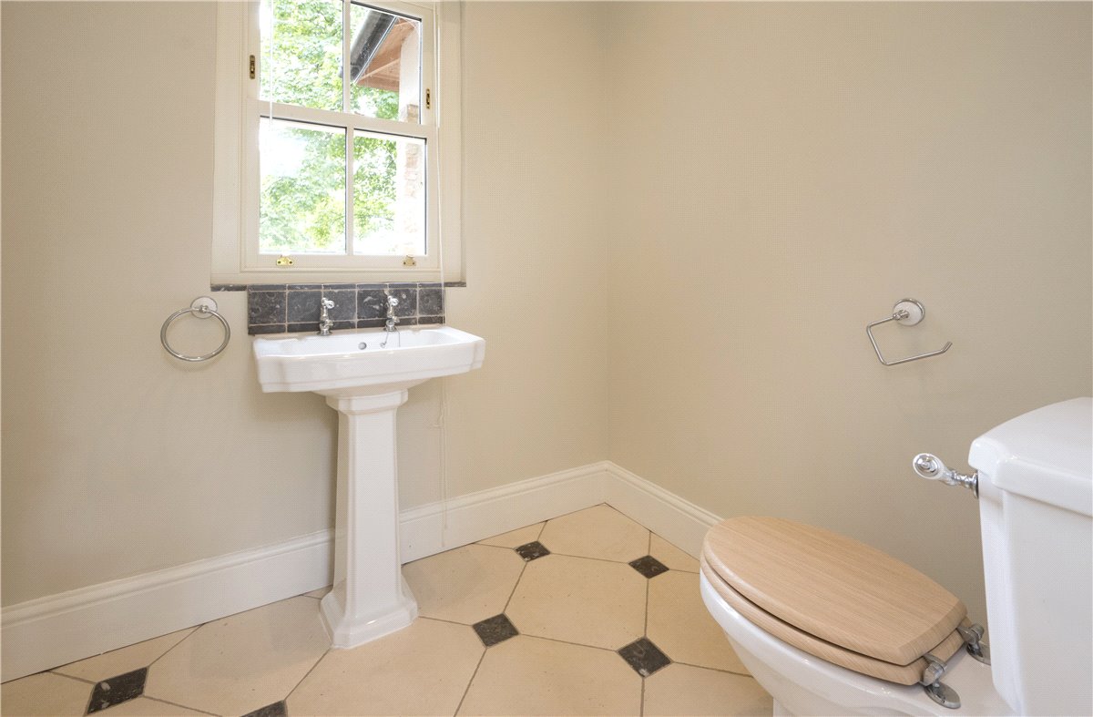 2 bedroom cottage, The Lodge, Hollyhill Road DL8