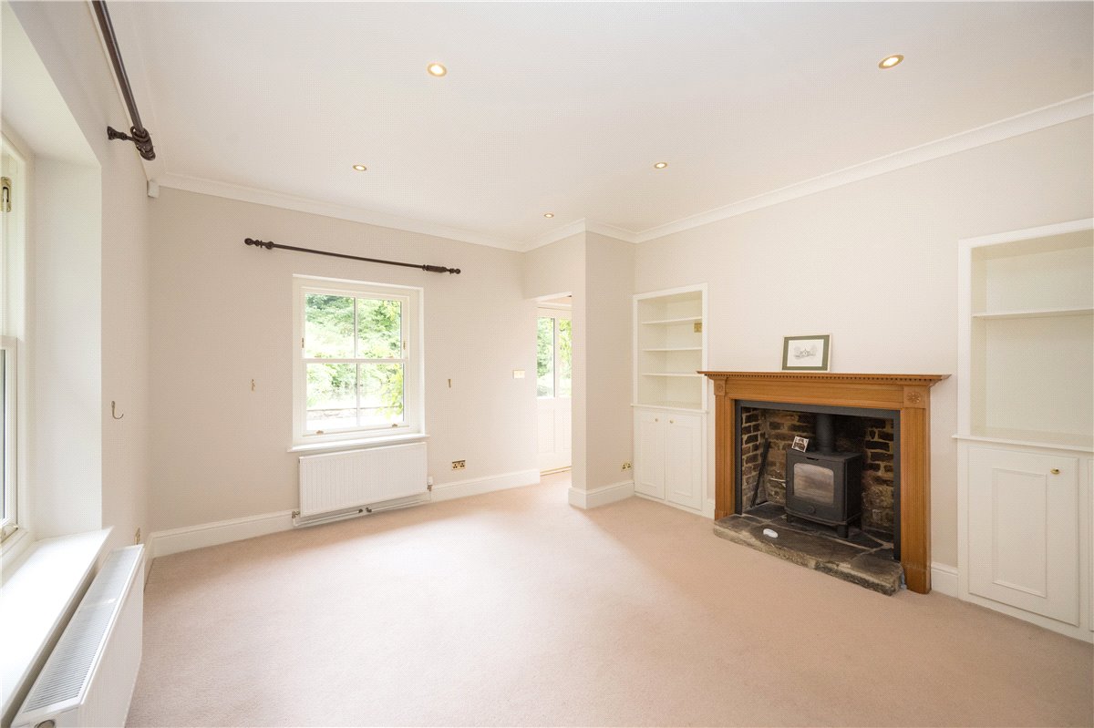 2 bedroom cottage, The Lodge, Hollyhill Road DL8