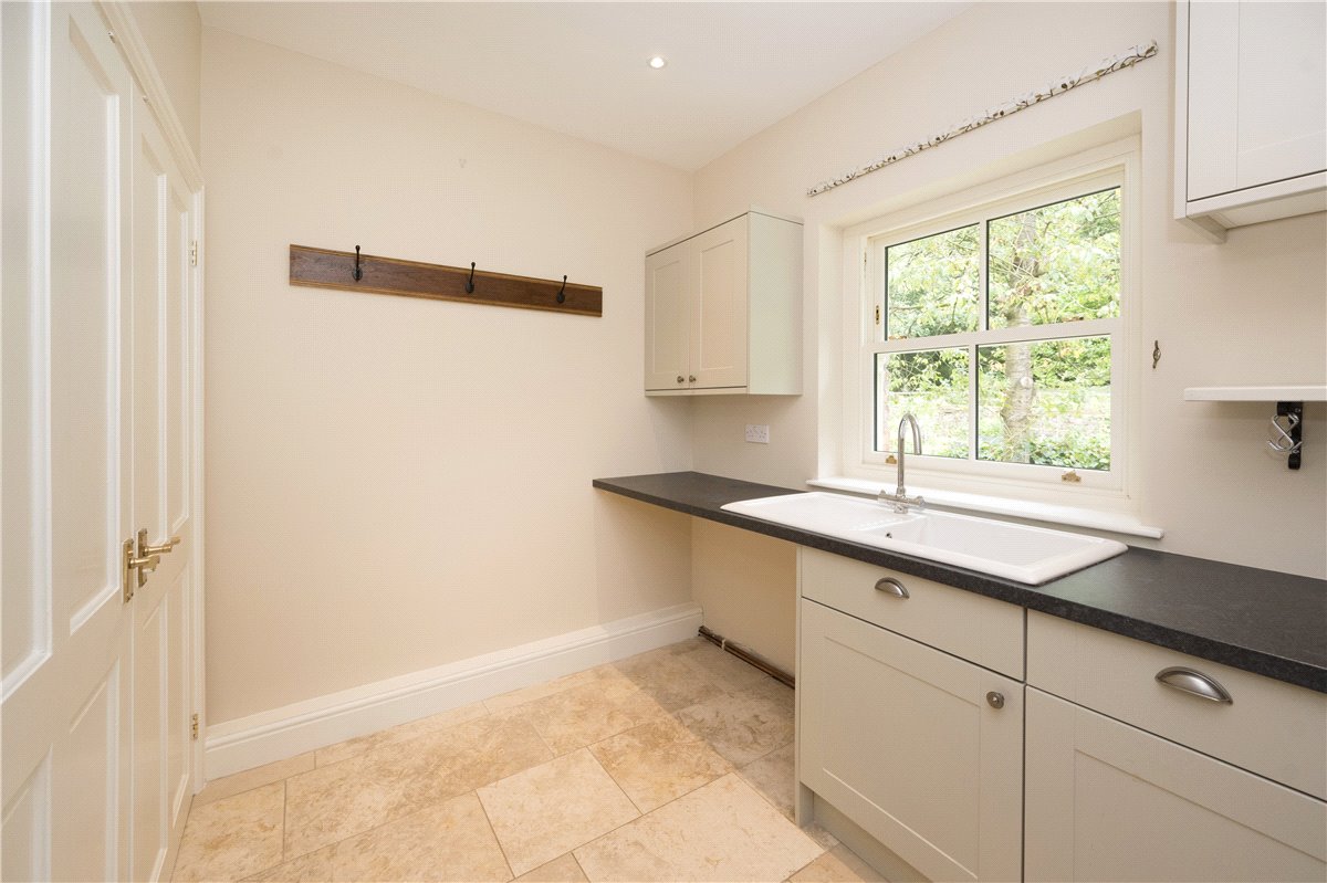 2 bedroom cottage, The Lodge, Hollyhill Road DL8