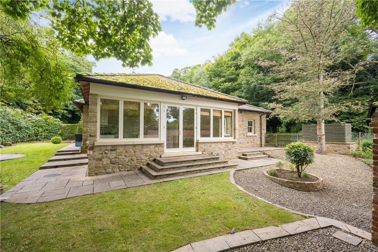 2 bedroom cottage, The Lodge, Hollyhill Road DL8
