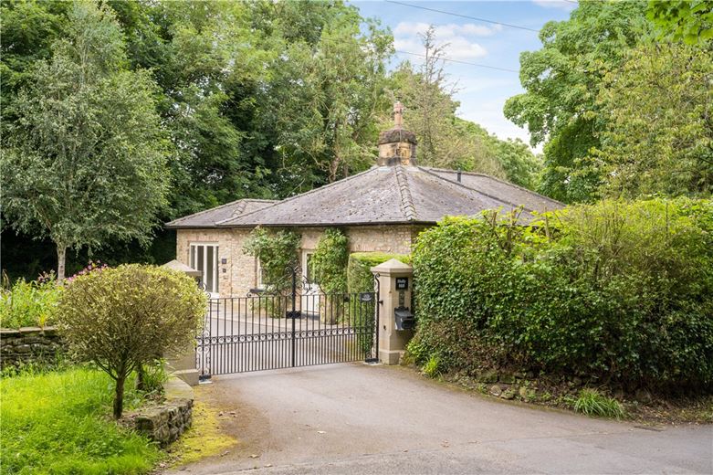 2 bedroom cottage, The Lodge, Hollyhill Road DL8