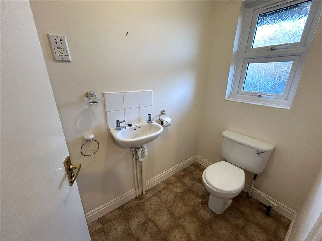 4 bedroom house, The Springs, Middleham DL8 - Available