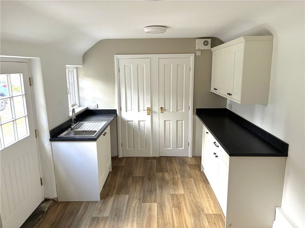 2 bedroom house, The Old School House, South Park Lane LS22 - Available