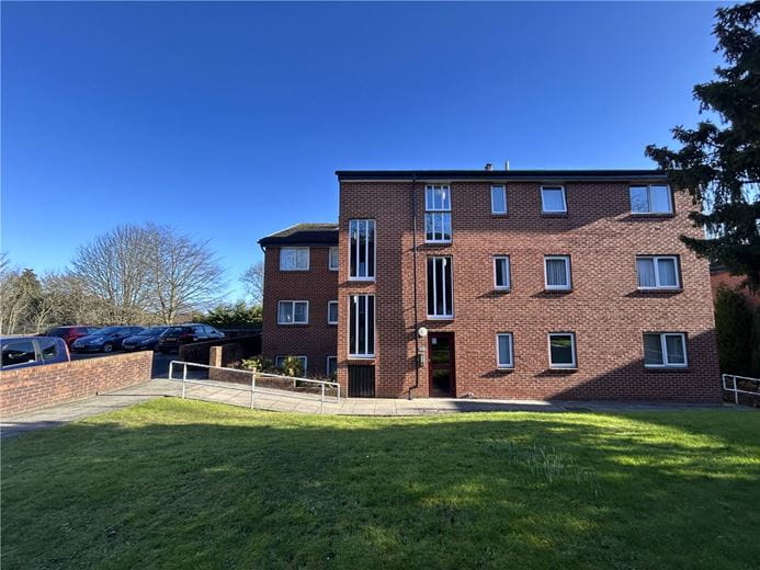 2 bedroom flat, The Knoll, Palace Road HG4