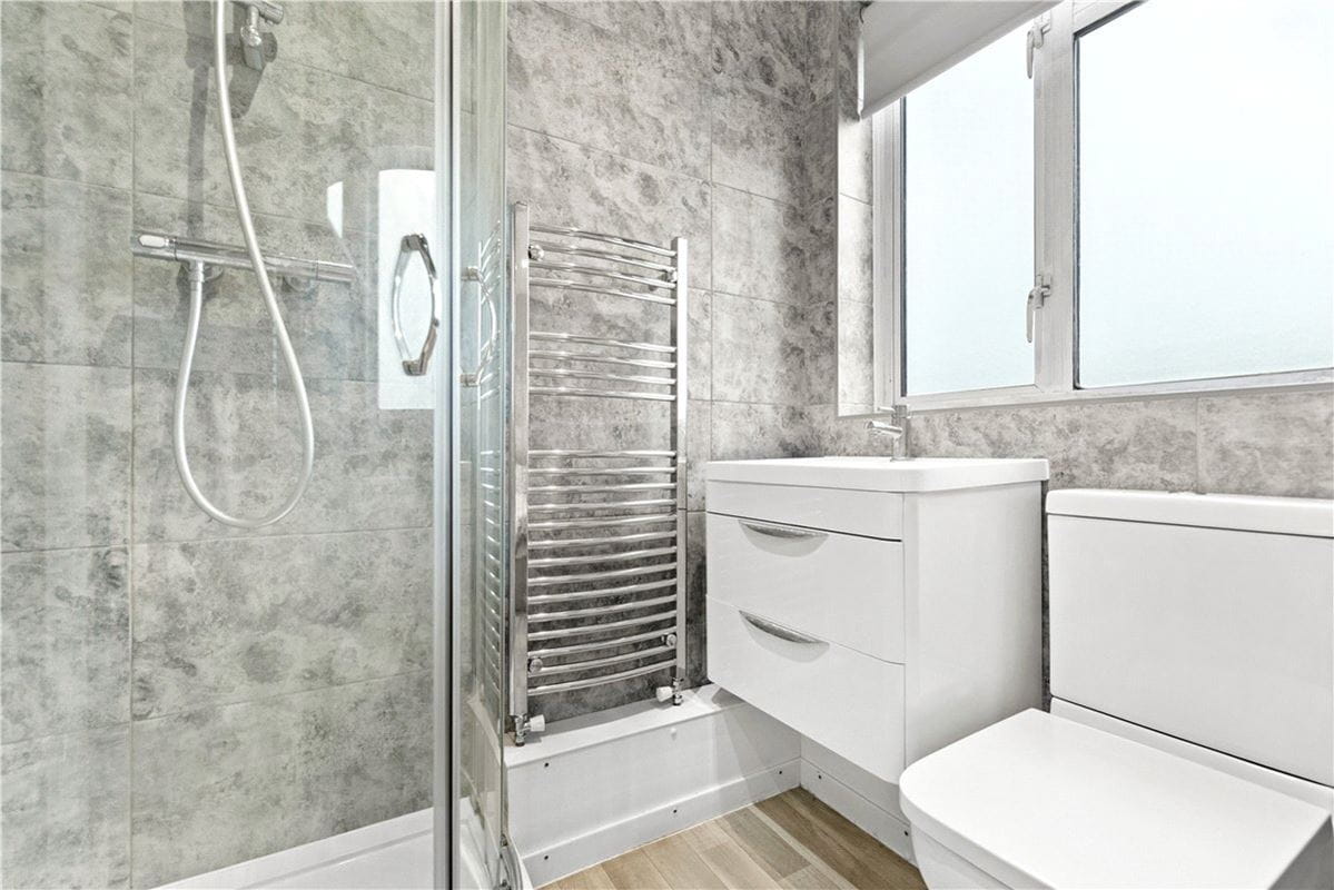 1 bedroom flat, Brewster Gardens, London W10 - Available