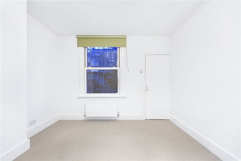 2 bedroom flat, Bayford Road, Kensal Green NW10 - Available