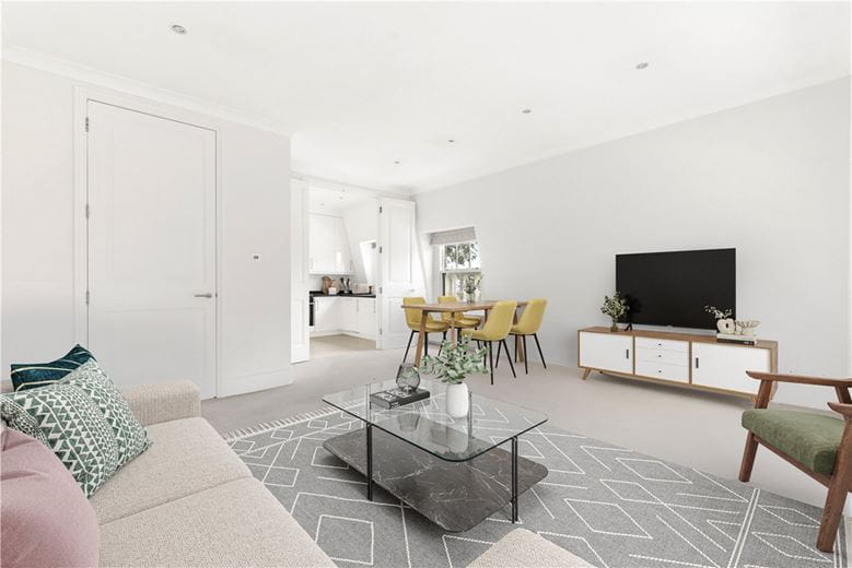 3 bedroom flat, Addison Road, Holland Park W14 - Available