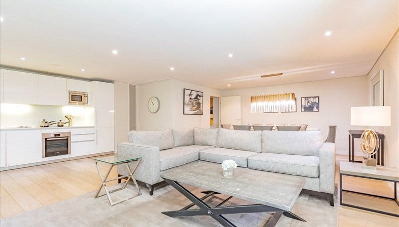 3 bedroom flat, Merchant Square East, London W2 - Available
