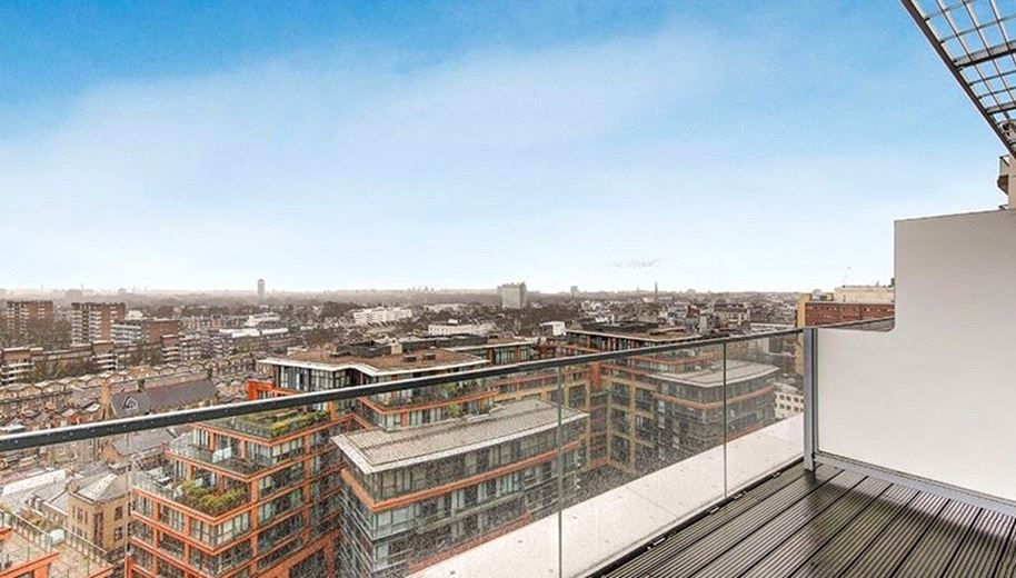 3 bedroom flat, Merchant Square East, London W2 - Available