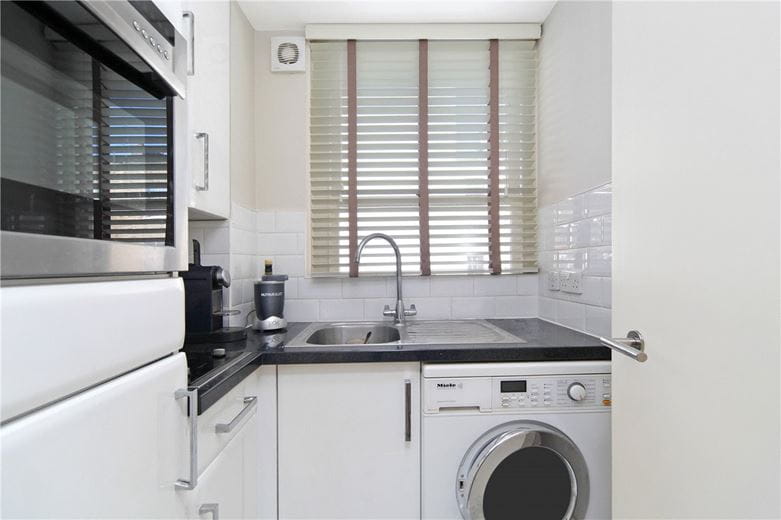 1 bedroom flat, Norfolk Place, London W2