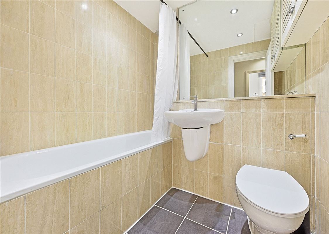 1 bedroom flat, Craven Hill Gardens, Bayswater W2