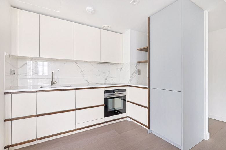 1 bedroom flat, Newcastle Place, London W2