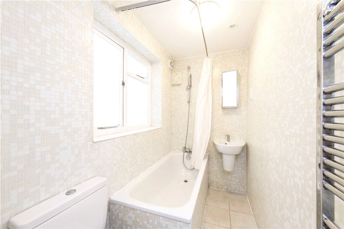 1 bedroom flat, Royal Crescent, Holland Park W11 - Available