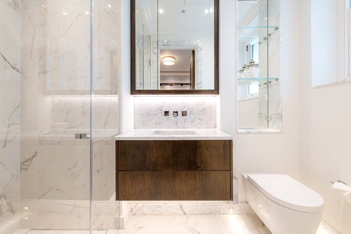 2 bedroom flat, Prince of Wales Terrace, London W8 - Available