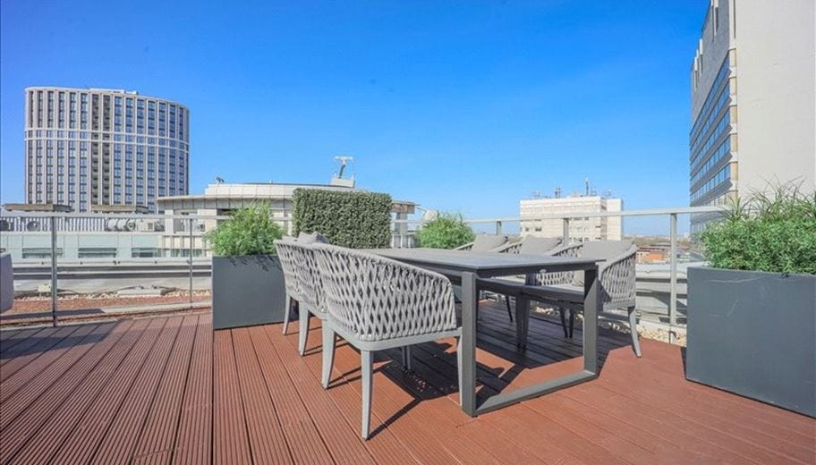 4 bedroom flat, Merchant Square East, London W2 - Available
