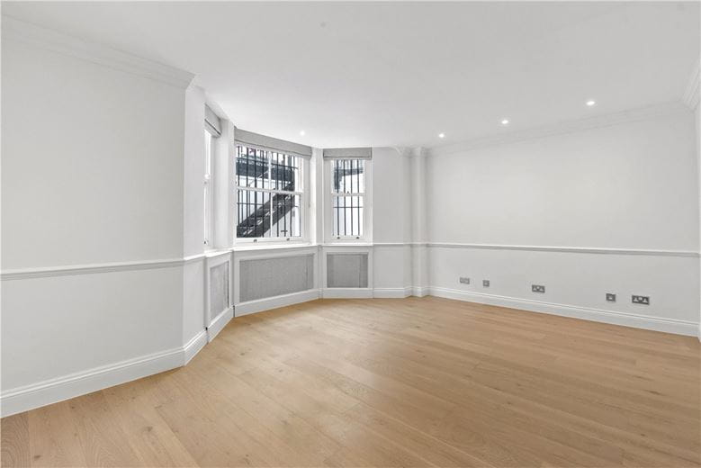 2 bedroom flat, Manson Place, South Kensington SW7 - Available