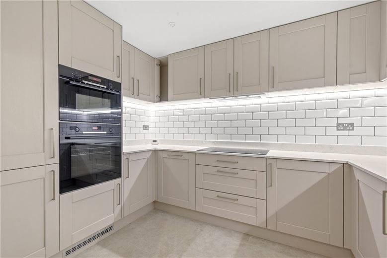 2 bedroom flat, Manson Place, South Kensington SW7 - Available