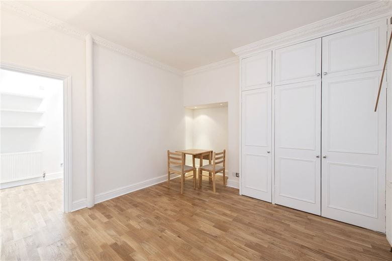 1 bedroom flat, Chesham Place, Belgravia SW1X - Available