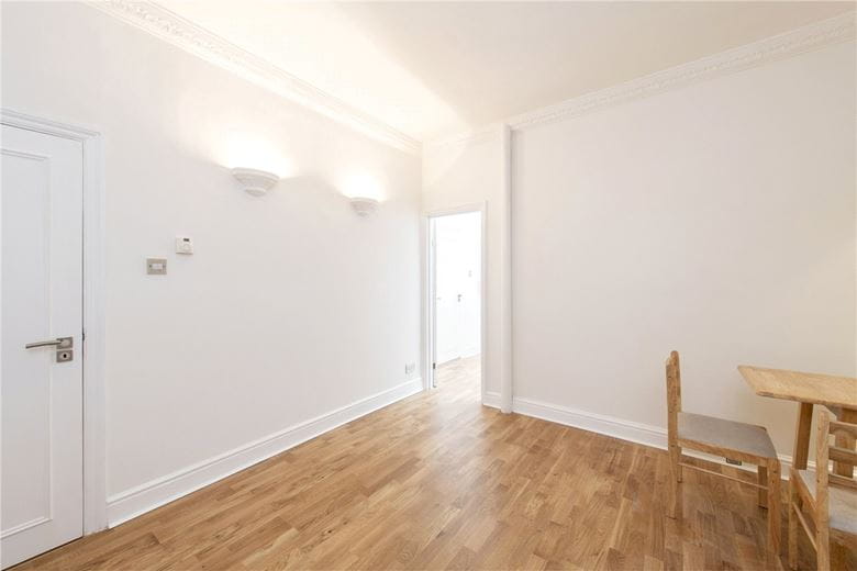 1 bedroom flat, Chesham Place, Belgravia SW1X - Available