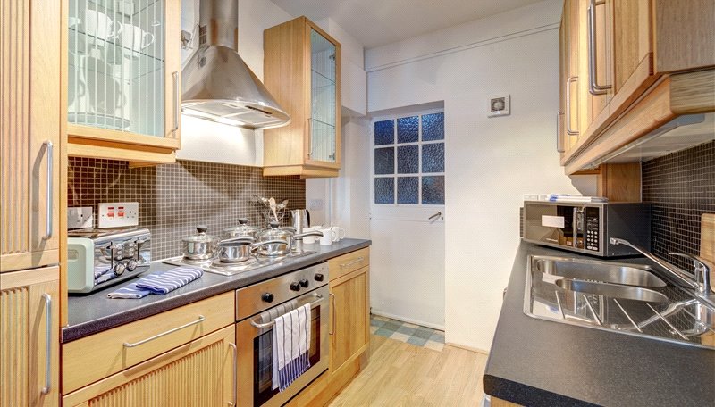 1 bedroom flat, Fulham Road, London SW3 - Available