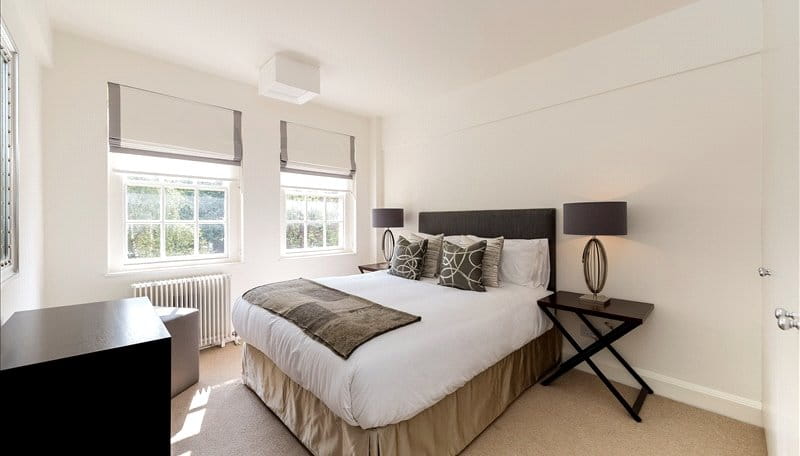 2 bedroom flat, Fulham Road, SW3 - Available