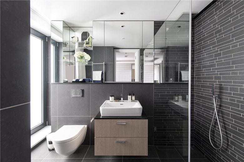 2 bedroom flat, Kensington Gardens Square, Bayswater W2 - Available